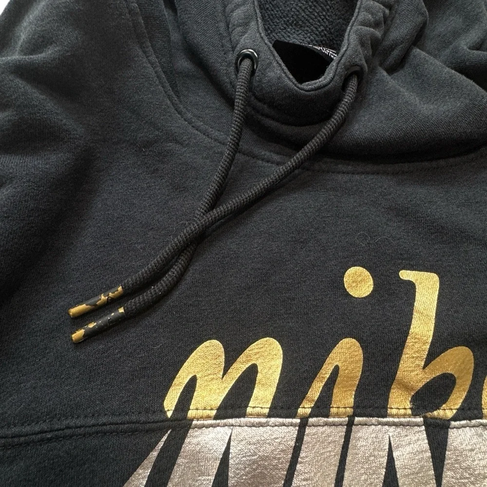 Nike Woman’s Sportswear Rally Metallic Clash Cropped Hoodie Black Size Medium